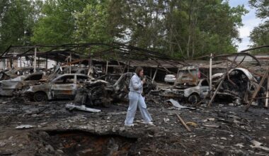 Russia Intensifies Attacks on Ukraine as U.S. Steps Back