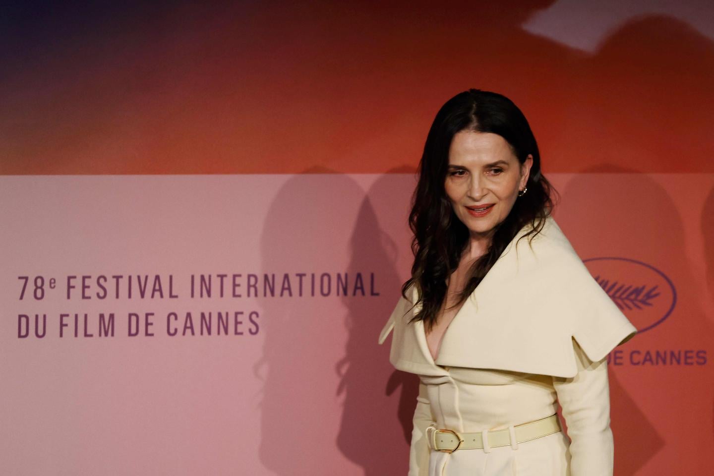 Gérard Depardieu a « été désacralisé » par sa condamnation pour agressions sexuelles, estime Juliette Binoche