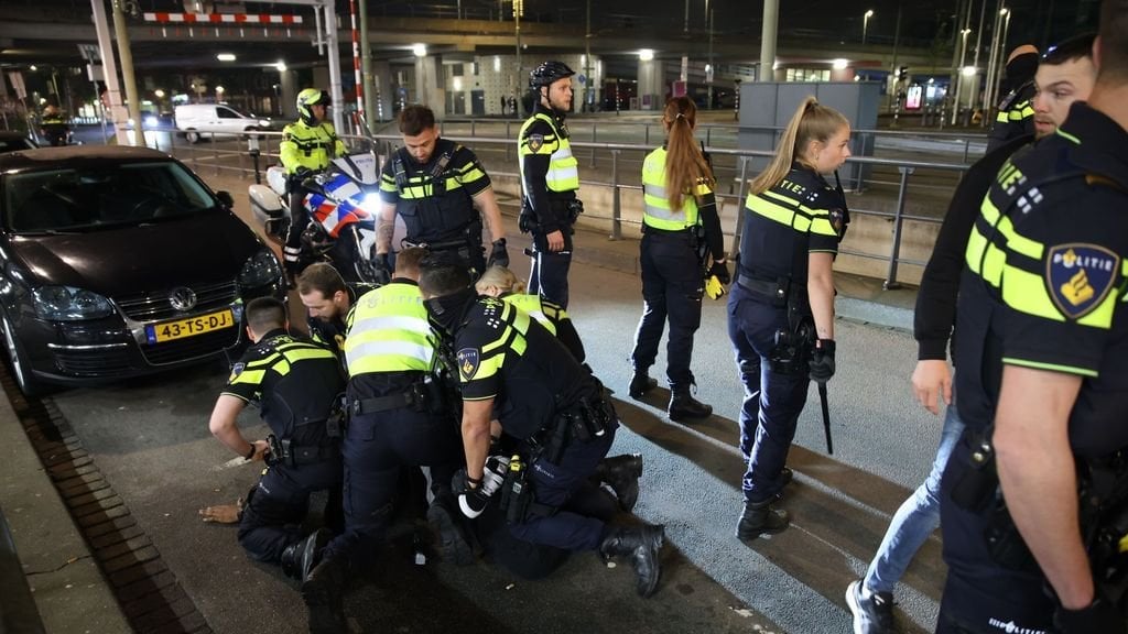 Geweld tegen politie neemt niet af: 'Samenleving is verhard'