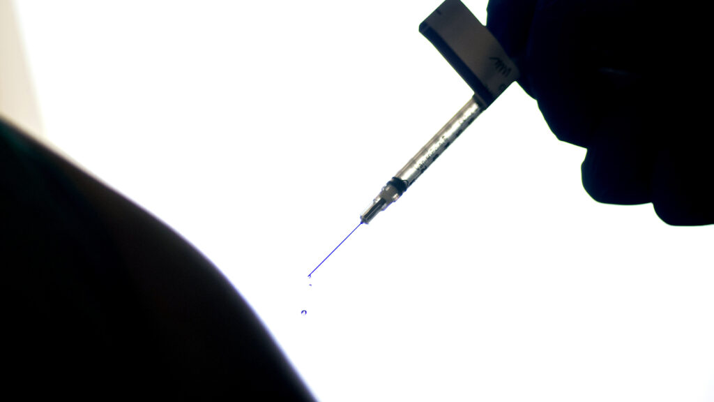 FDA gives Covid vaccine manufacturers instructions for next fall’s shot