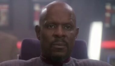 Avery Brooks in Star Trek: Deep Space Nine