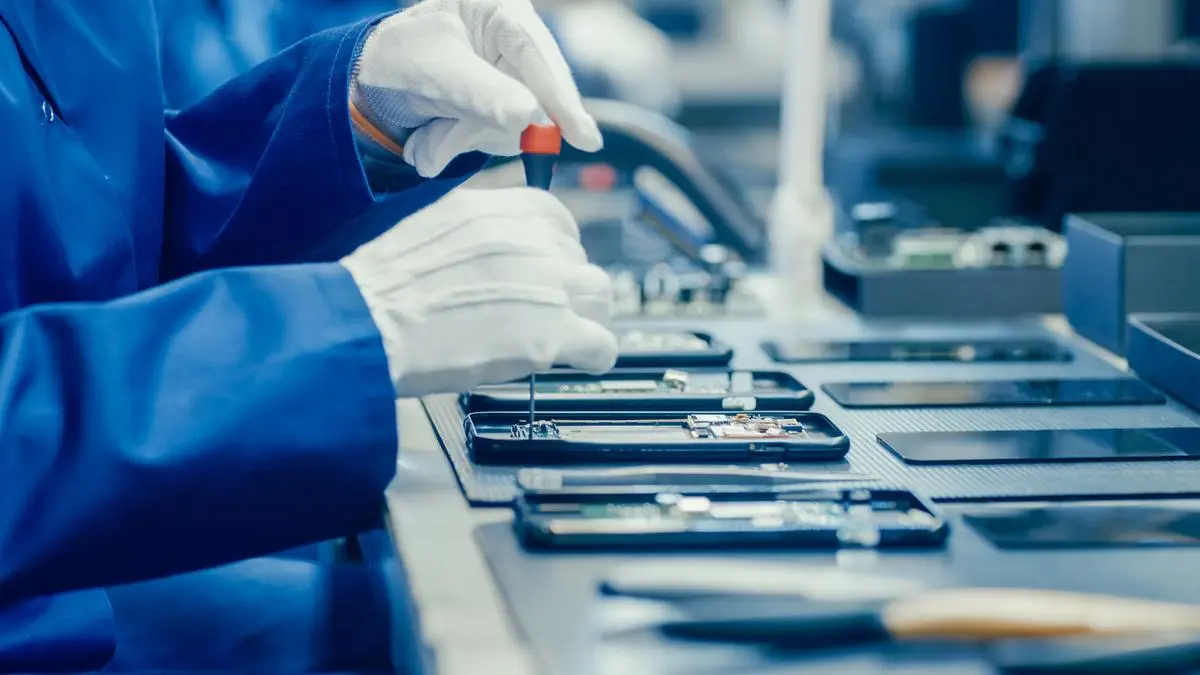 India’s smartphone exports soar, surpassing petroleum products, diamonds in FY25