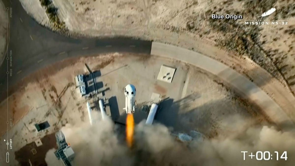 Blue Origin launches six people into space