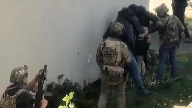 Arrest raids in Britain: 'Iranian terror cell planned attack on Israeli embassy in London'