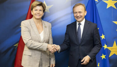 Baiba Braže discusses Latvia’s priorities for the EU’s next multi-annual budget with the European Commissioner for Budget and Public Administration, Piotr Serafin