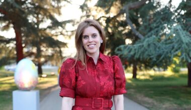 Princess Beatrice joins an emotional Queen Camilla for a wild gala evening in Kew Gardens