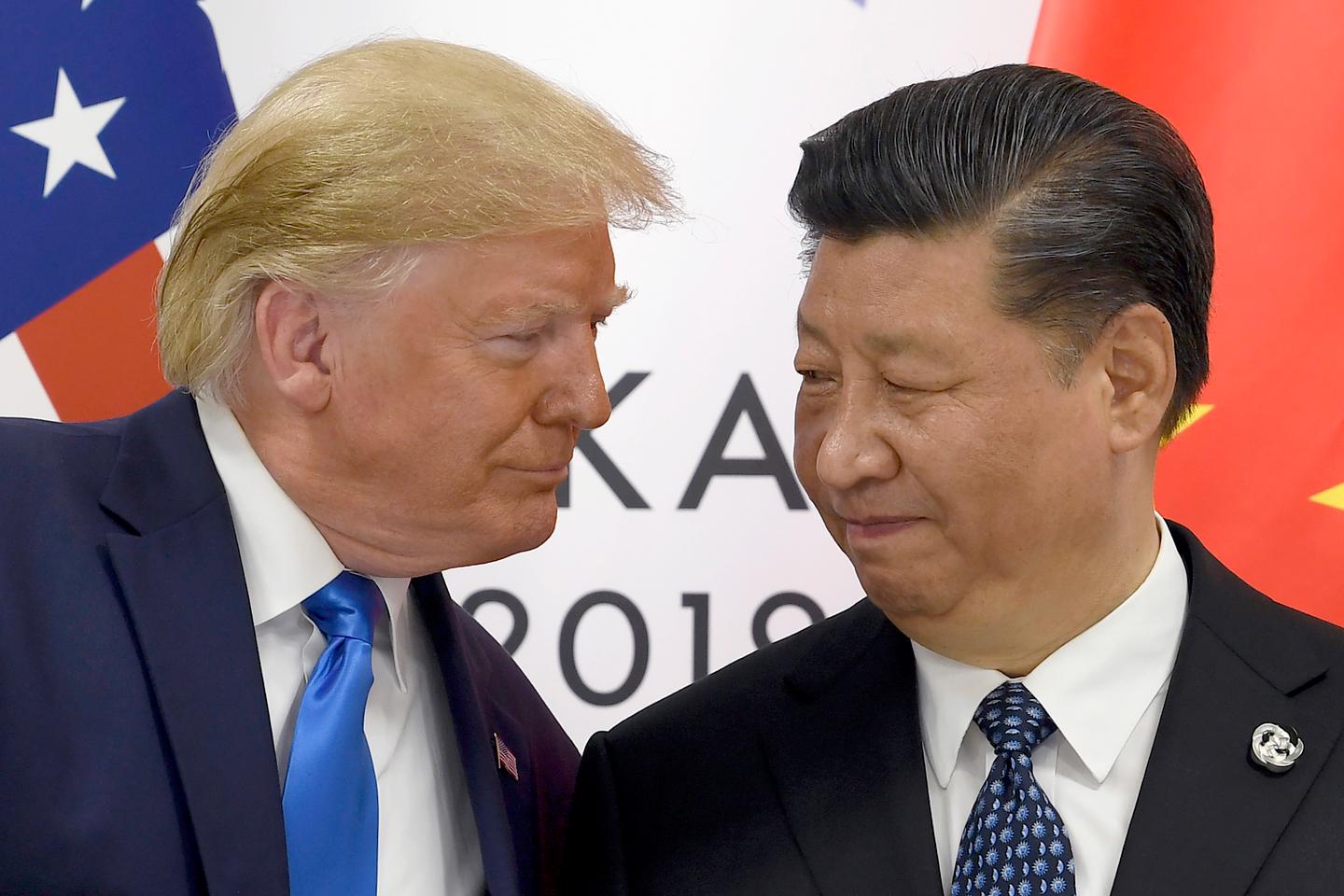 Les Etats-Unis et la Chine vont suspendre une partie de leurs droits de douane punitifs pour quatre-vingt-dix jours