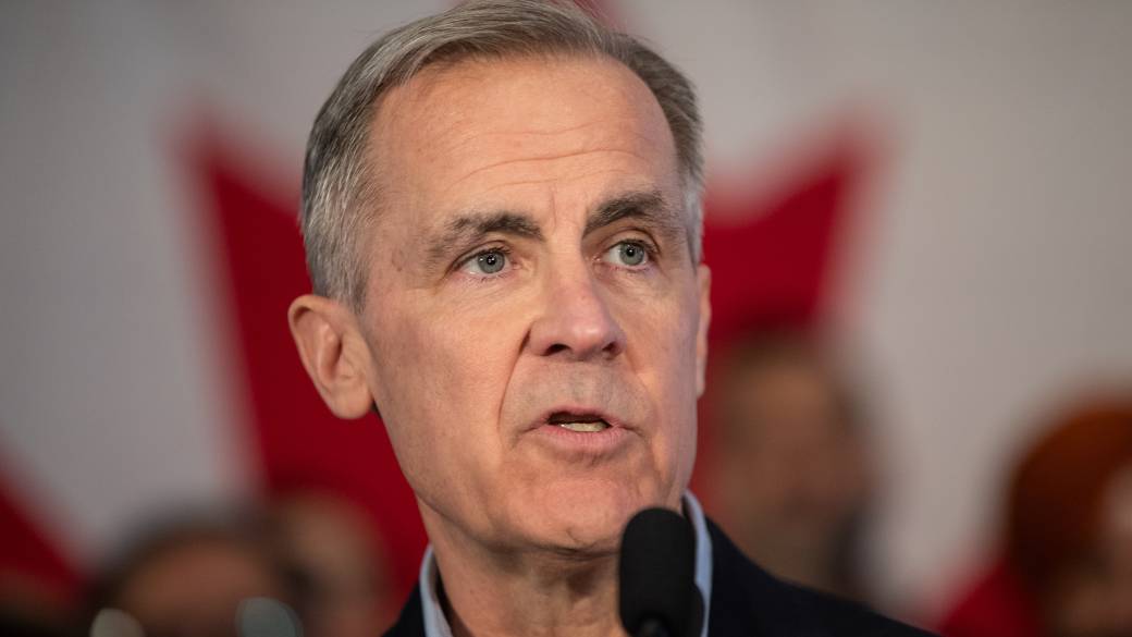Click to play video: '‘We must be masters in our own home’: Carney warns Canada amid looming trade war with U.S.'