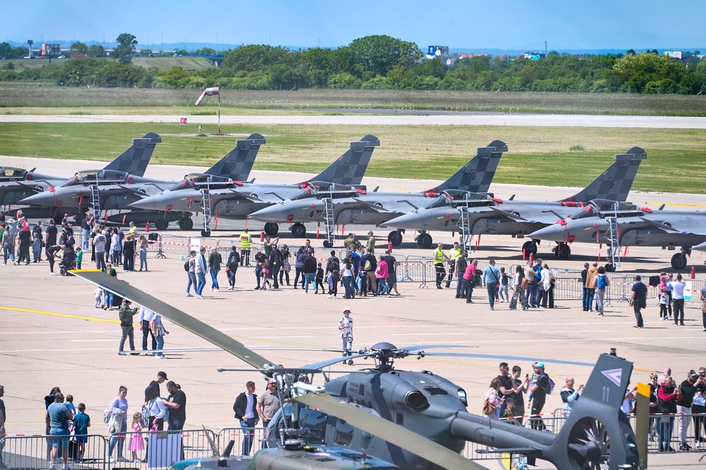 Croatian Air Force publicly showcased its complete squadron of 12 Rafale