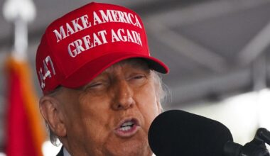 Reuters: Trump says he is not happy with Putin for bombing Ukraine