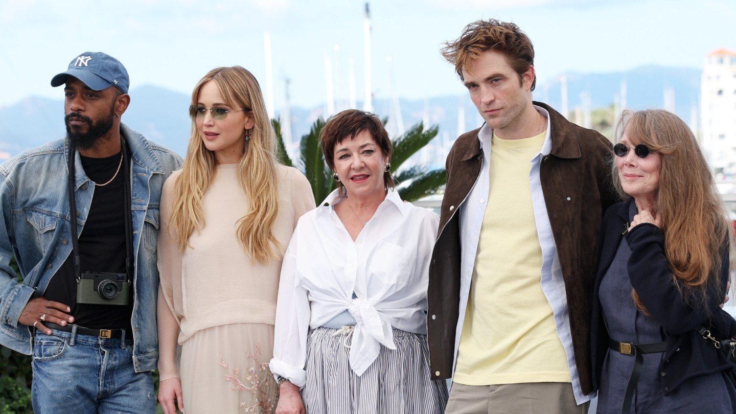 Jennifer Lawrence, Robert Pattinson on Parenthood