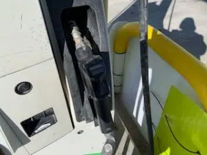 Gasoline Prices Dip Slightly in Iowa, Crude Oil Sees Notable Drop | Western Iowa Today 96.5 KSOM KS 95.7