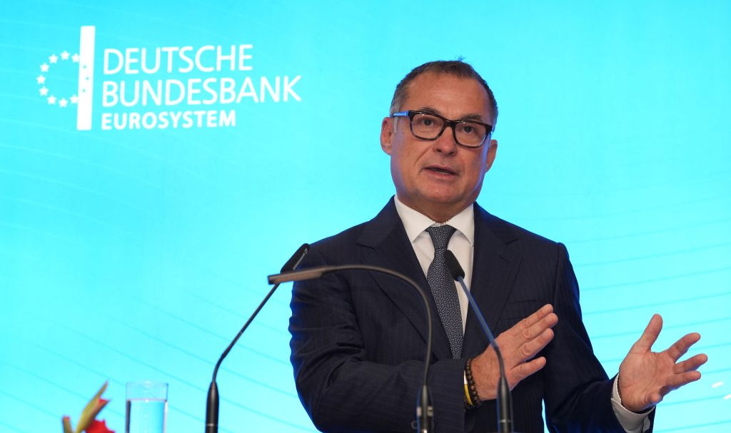 Germany's central bank pushes for a U-turn on debt rules
