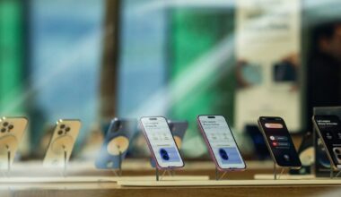 Trump Threatens 25% Tariff on iPhones. Will It Raise Prices?