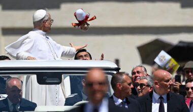 Pope Leo shows his baseball skills