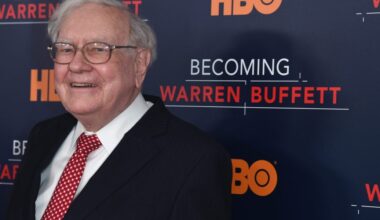 Buffett warned about trade deficits in 2003 and proposed ‘import certificates’ but says trade should not be a weapon - Fortune