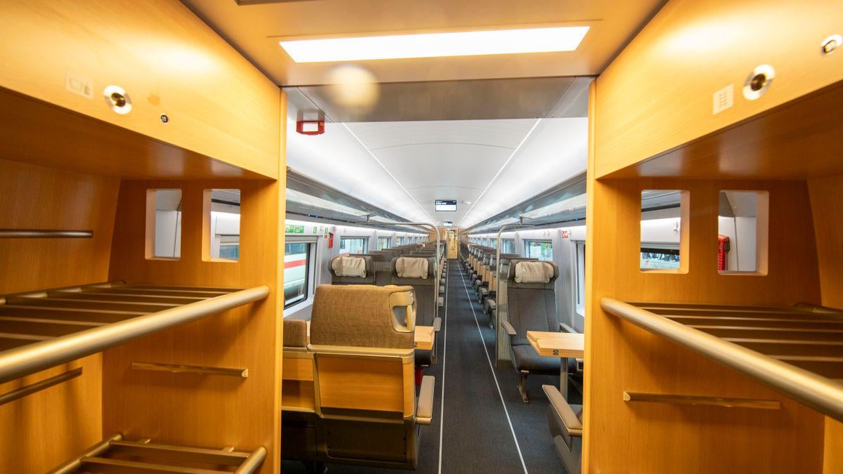 Deutsche Bahn: Kunden hätten laut Bundesnetzagentur lieber pünktlichere Züge als mehr
