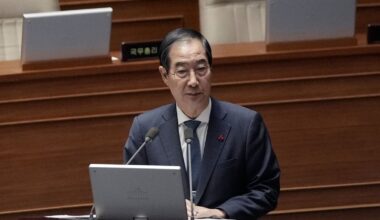 Han Duck-soo South Korea martial law