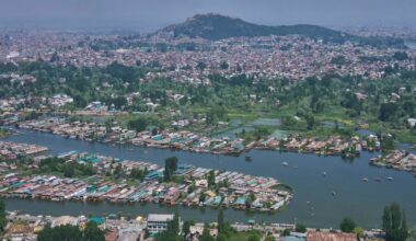 Kashmir tourism bears the brunt after tourist massacre and India-Pakistan military strikes