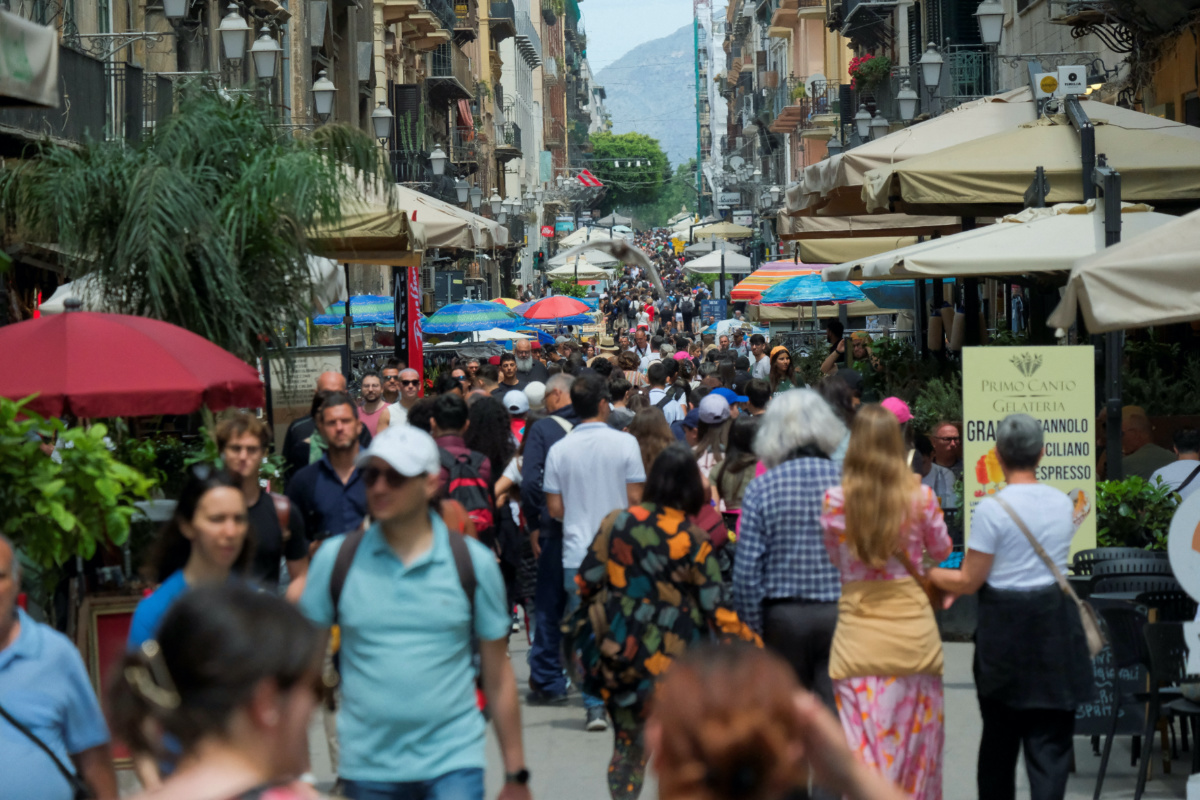 Too many tourists? Crowds offer an opportunity for Italy's south