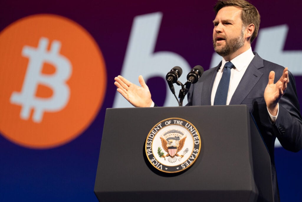 At the Bitcoin 2025 conference in Las Vegas this week, U.S. Vice President JD Vance took the stage with a blunt message: crypto innovation stays in America, or it walks — and if Trump gets his way, heads will roll.