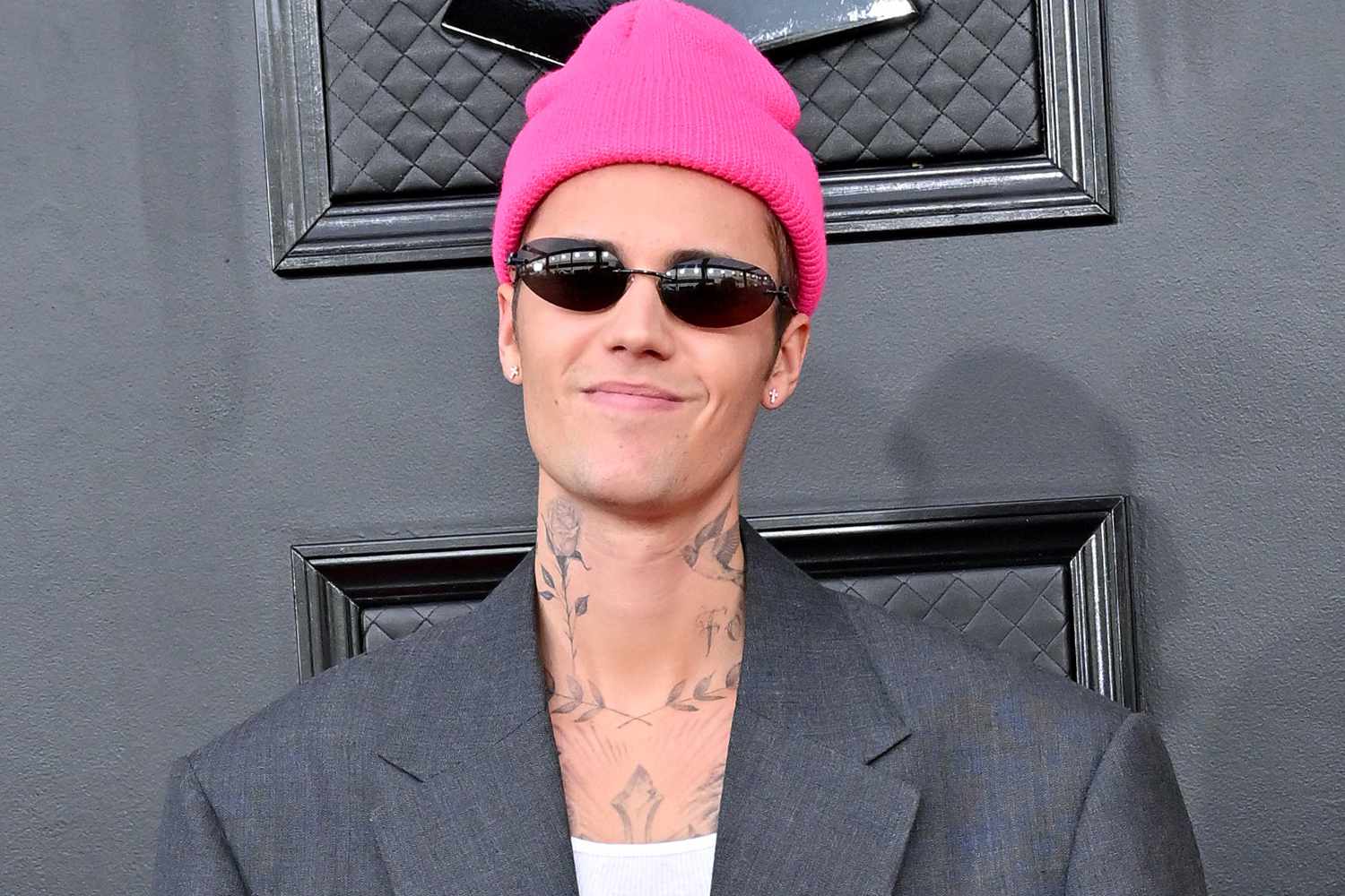 Justin Bieber Returns to Studio amid Strange Behavior Speculation: 'He Seemed at Peace'