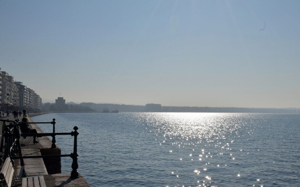 Summer-like weather sweeps across Greece on Sunday