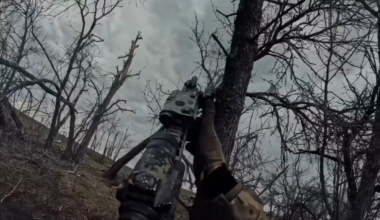 Ukrainian SOF of the "Omega" detachment of the NGU came under heavy enemy fire while beeing on the move in their IFV and had to get back to defensive positions where Russian FPVs targeted them. Their quick reaction saved the lives of their comrades. [Published May 2025]