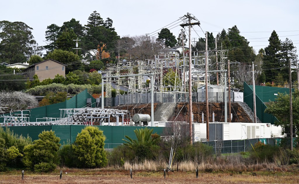 PG&E picks up negative energy at Mill Valley forum