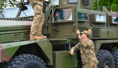 Najprej 2, nato 3 % za NATO: Kako lahko Slovenija to obrne v svojo korist?