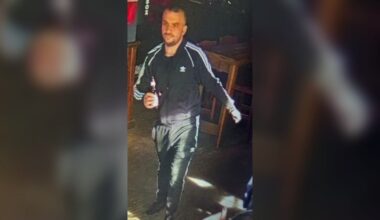 Man allegedly exposes himself in women's washroom of Scarborough restaurant