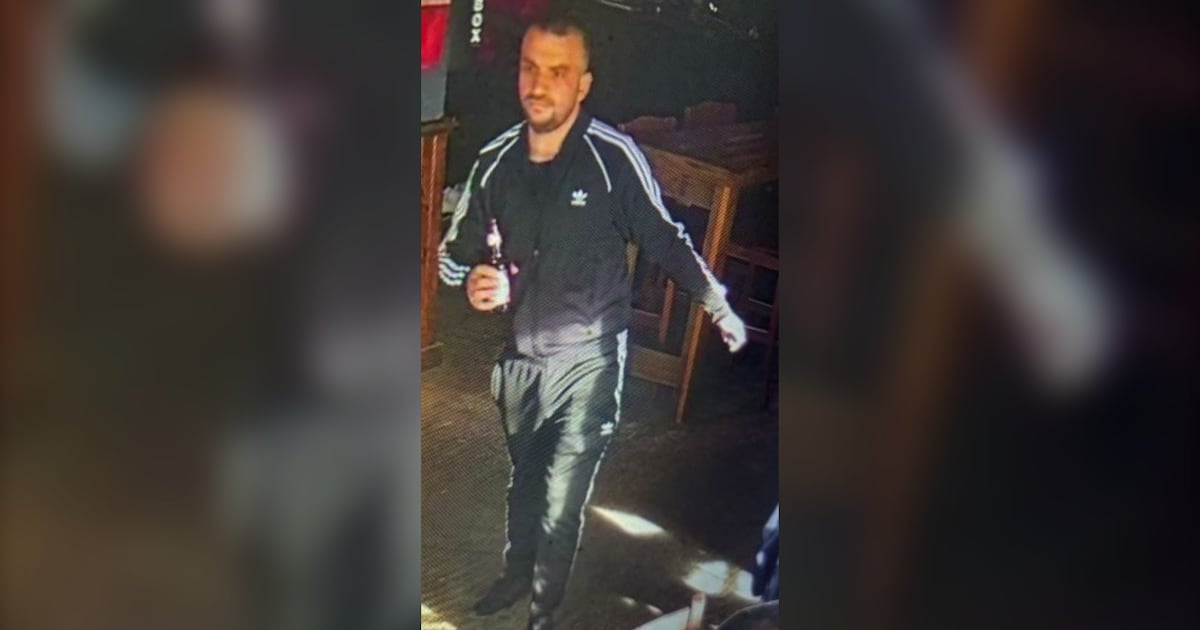 Man allegedly exposes himself in women's washroom of Scarborough restaurant