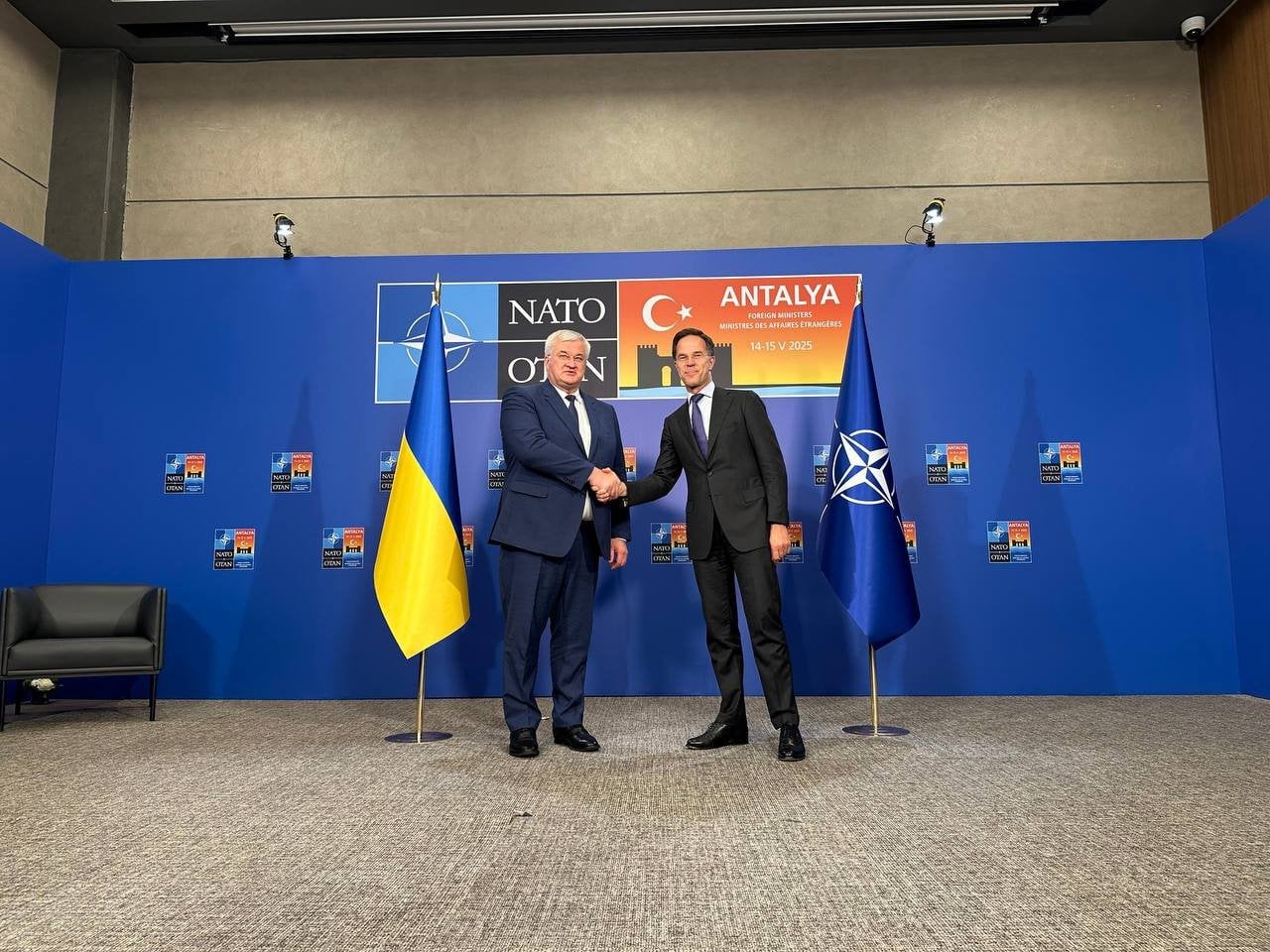 Ukrainian foreign minister holds meeting with NATO chief: what was discussed."During the meeting, he also informed the NATO chief that Russia continues to refuse to cease fire and continues to shell along the front line."