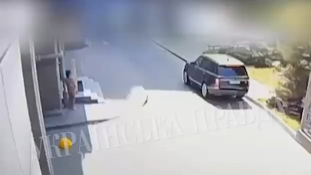 Video of the assassination attempt against Serhii Sternenko today [May 1st 2025]