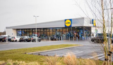 Top UK businesses slammed for minimum wage breaches - including Hilton Hotels, Pizza Express, and Lidl