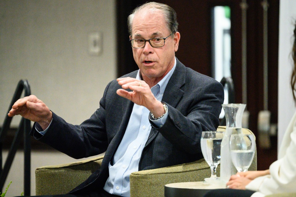 Braun focuses on business issues at Munster chamber lunch
