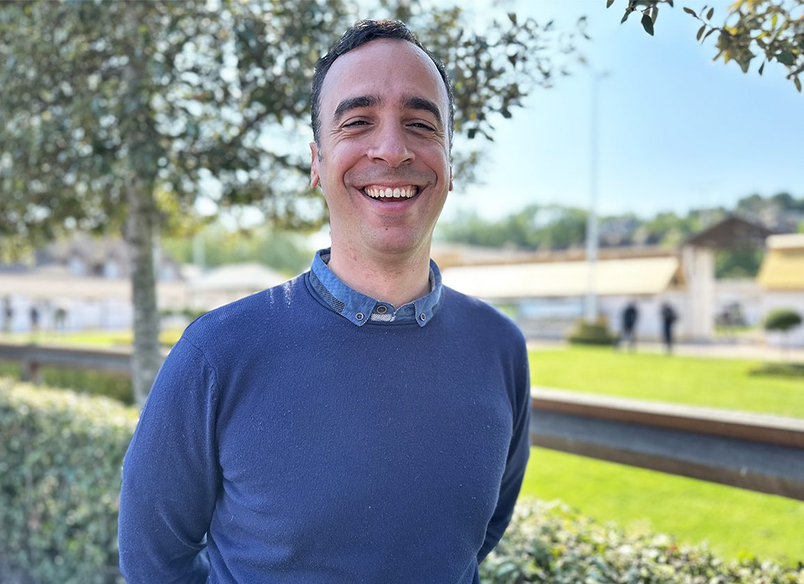 Spanish Trainer Patrik Olave Joins 'Big Stage' in France