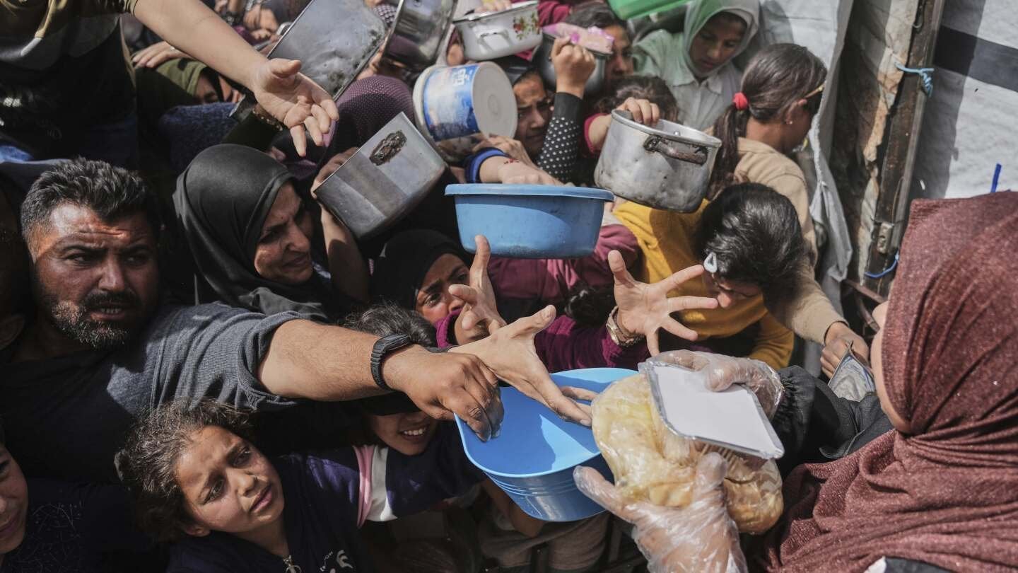 Groups fear Israeli proposal for controlling aid in Gaza will forcibly displace people