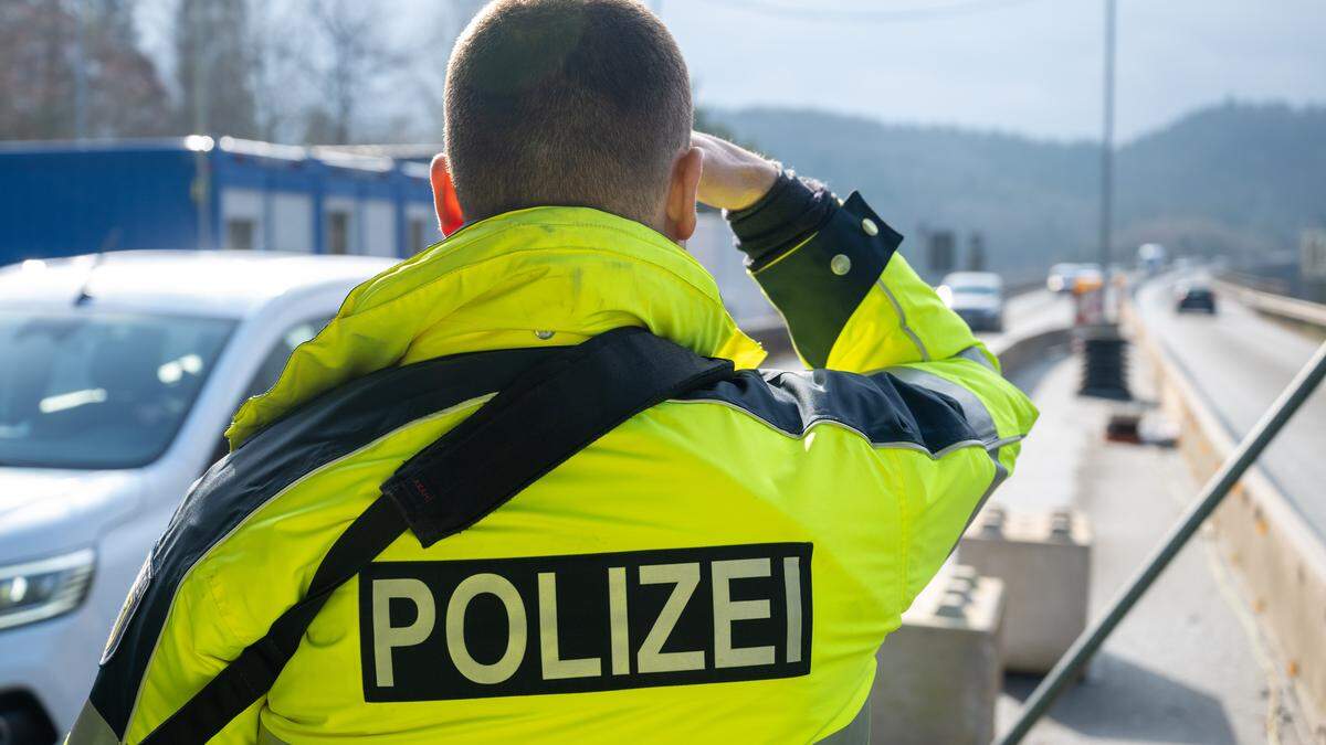 Logo lt