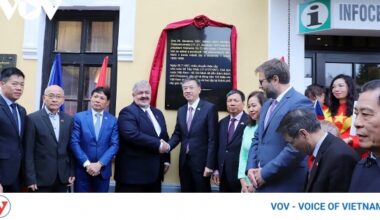 President Ho Chi Minh’s memorial plague unveiled in Czech city