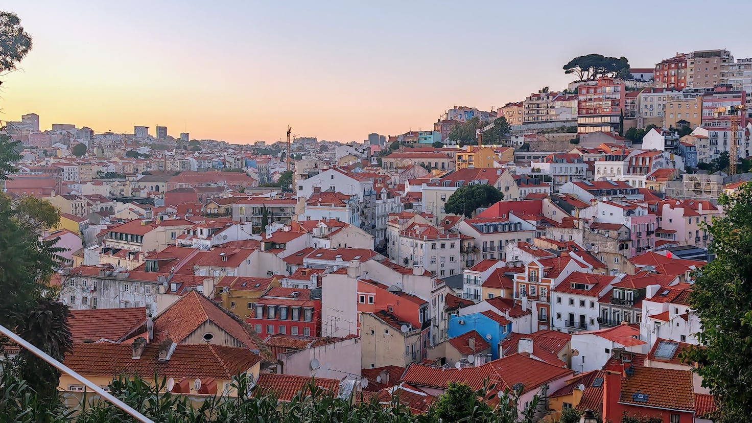It’s not Italy or Spain: This is the country Americans want to move to the most