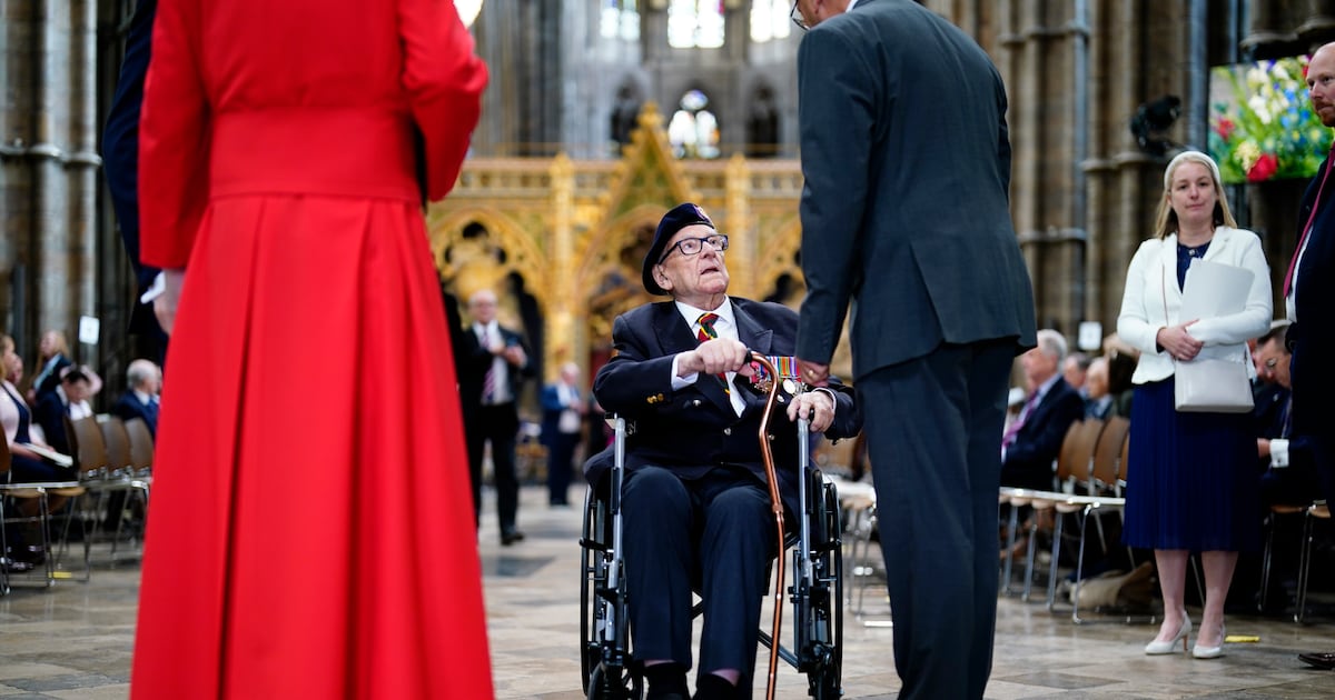 UK’s King Charles and Prince William lay wreaths to mark 80th anniversary of VE Day – The Irish Times