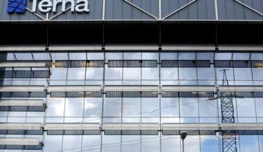 Terna and IPTO sign €2-bln deal on Italy-Greece power connection