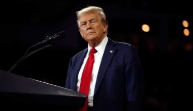 Bernie Sanders Slams Trump's Budget Bill, POTUS $400 Million Boeing Jet Gift And More: This Week In Politics - GD Culture Group (NASDAQ:GDC), Boeing (NYSE:BA)