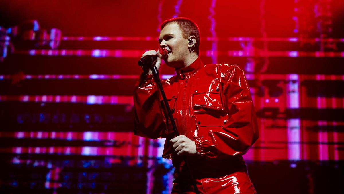 Buitenlandse media reageren verbaasd op Belgische uitschakeling op Eurovisiesongfestival: “Een shock dat België niet door is, en dat op zijn verjaardag”