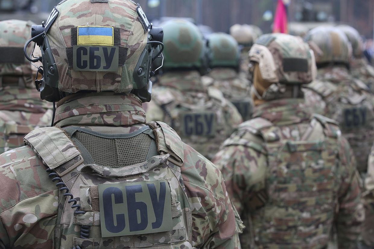 Russia impersonating Ukraine's security service to recruit saboteurs, SBU warns