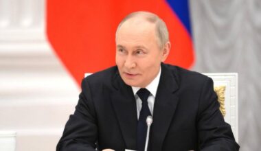 Putin threats to 'throttle' Microsoft and Zoom in words war with Trump