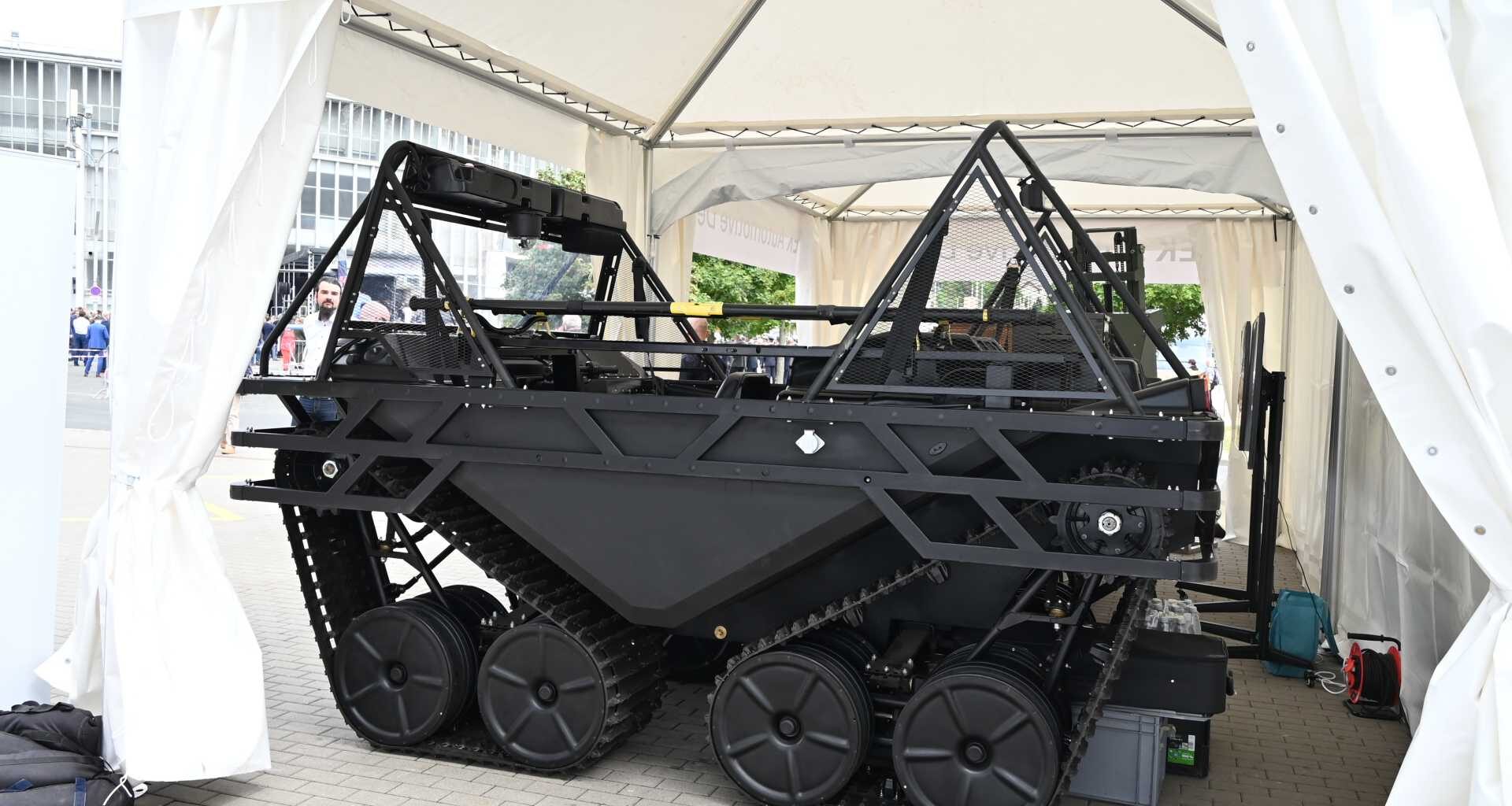 Slovenia’s Pek Automotive Innovates in Amphibious Mobility with New Vanquisher All-Terrain Vehicle