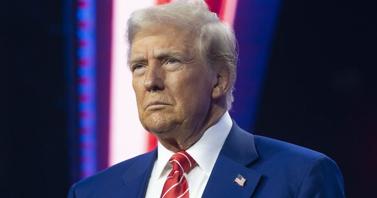 Donald Trump blasts Bruce Springteen and warns 'keep your mouth shut'