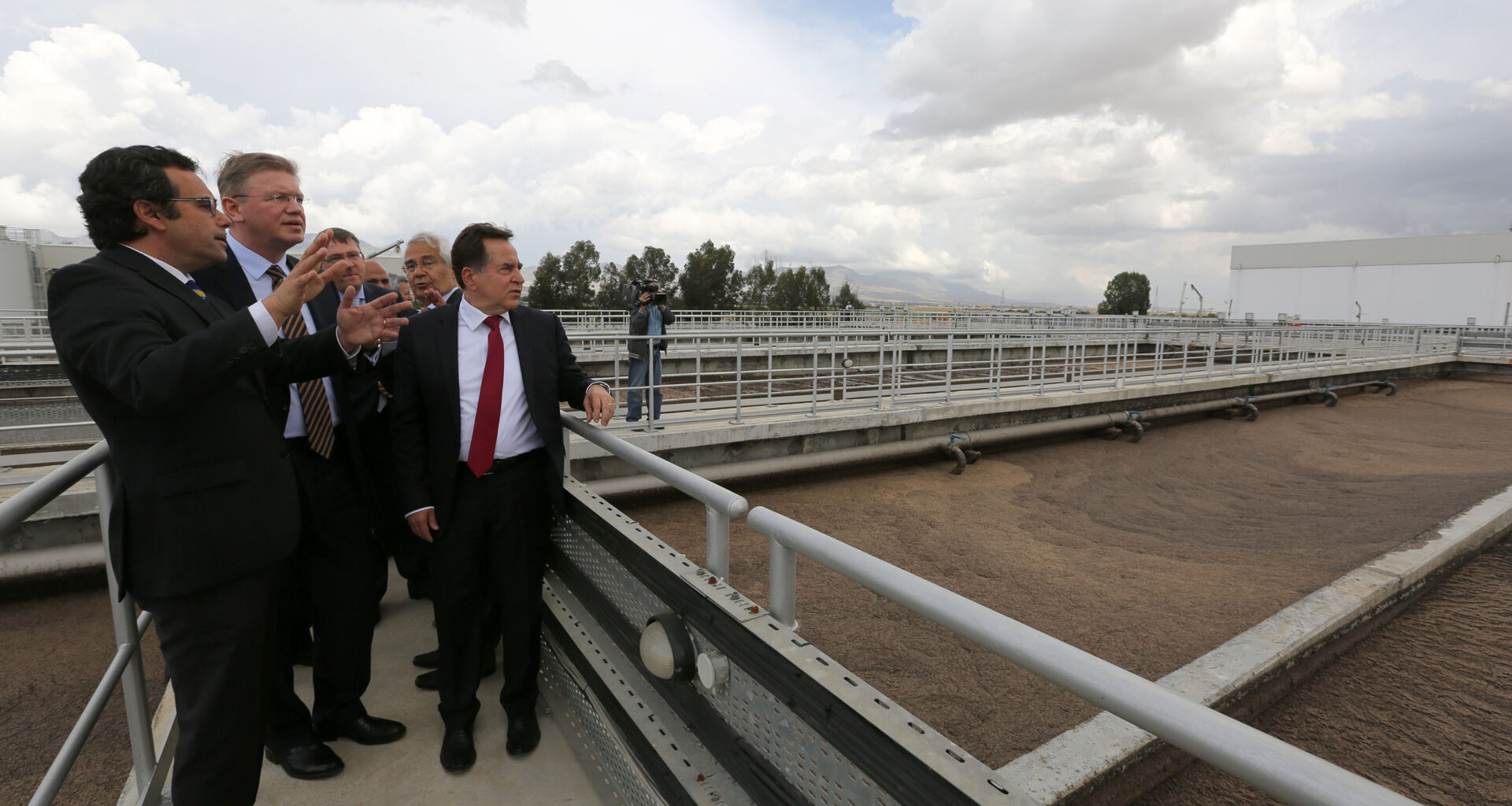 cover Politics blocks water lifeline